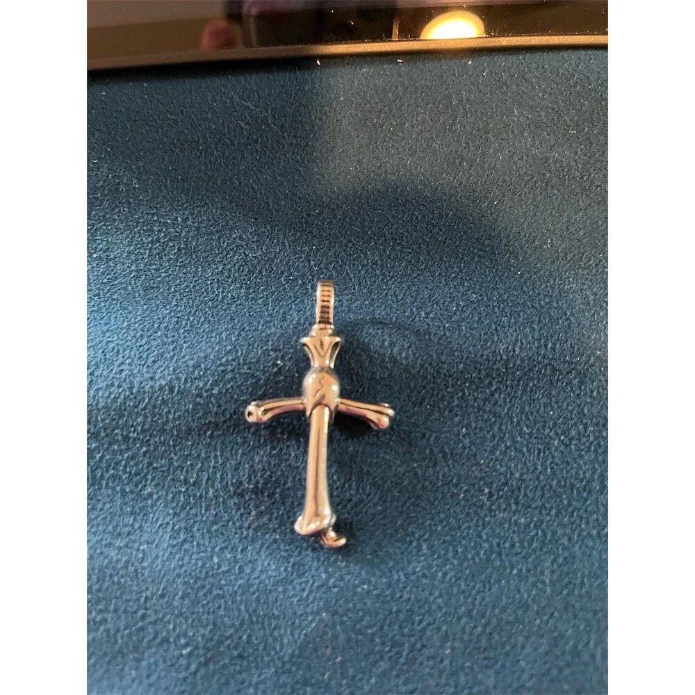 SOLD
Chrome Hearts Pendant Charm Skull Cross Silver Tone Gothic Biker Pendant - Picture 2 of 5